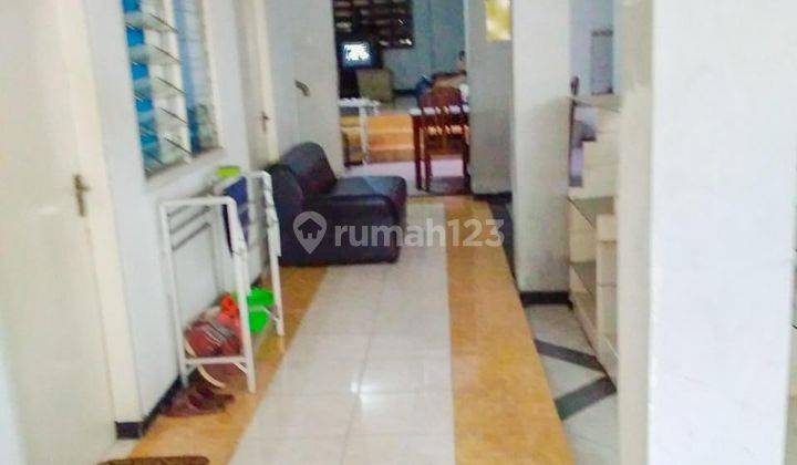 SIWALANKERTO RUMAH KOST 18 Kmr 2