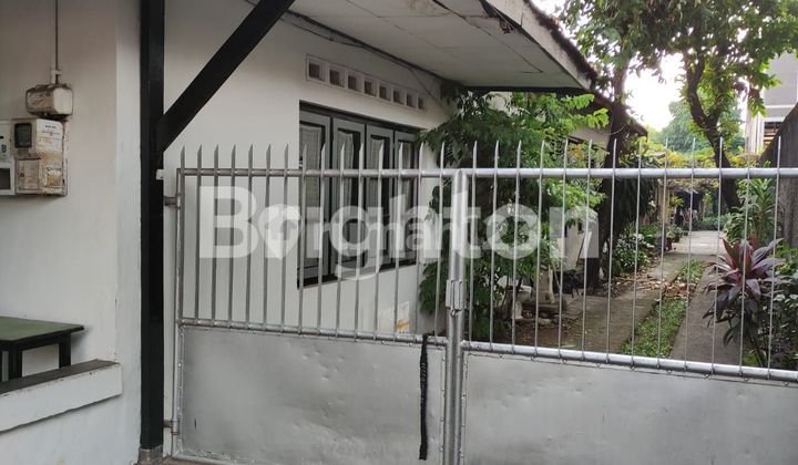 Rumah Ks Tubun Slipi Palmerah Jakarta Barat di Pinggir Jalan Raya 2