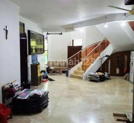 Rumah Dijual di Taman Kebon Jeruk Jakarta Barat 1