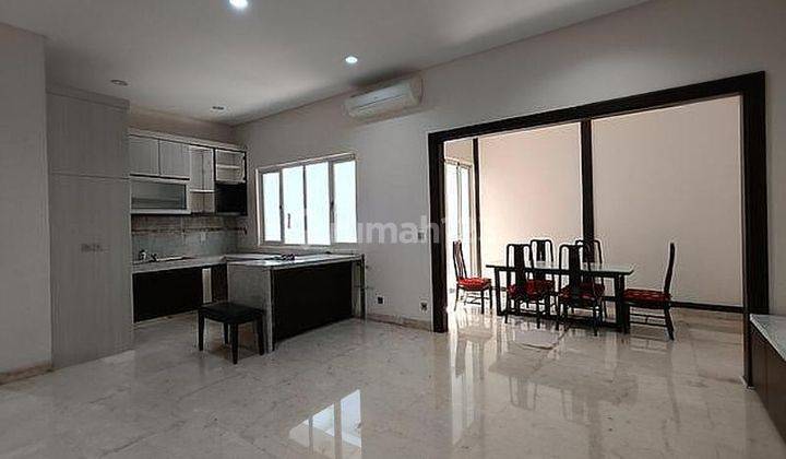 Rumah siap huni di golf residence kemayoran 2