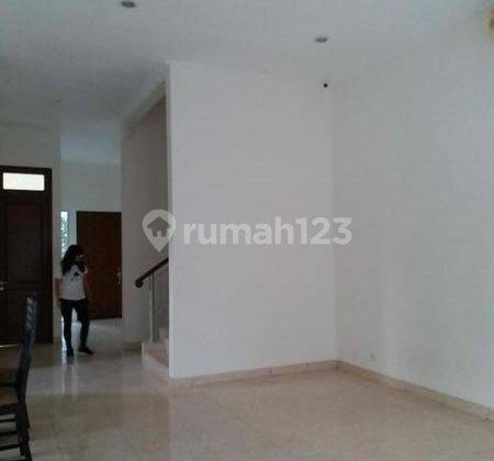 7 Bedrooms Rumah Kelapa Gading, Jakarta Utara, DKI Jakarta 2