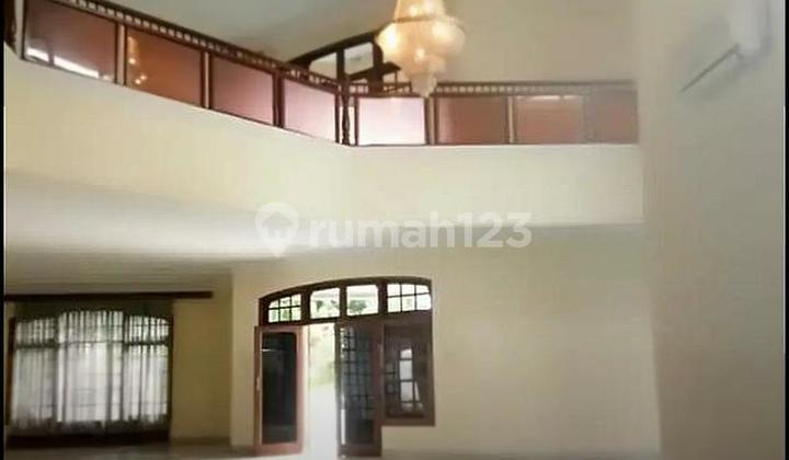 Flash Sale! BU dan Murmer! Rumah di Kemang, Jak-Sel!