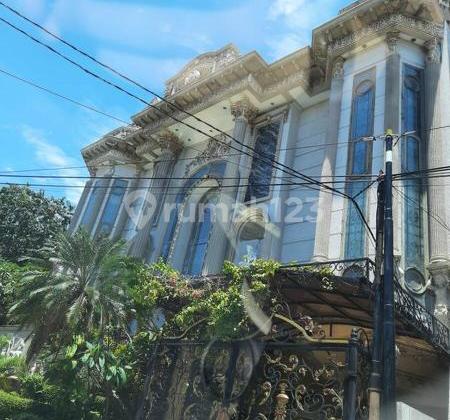  Flash Sale! BU dan Murah! Rumah di Kelapa Gading!