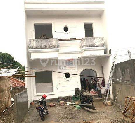 Cepat Rumah Brand New 2 Lantai, Lingkungan Asri dan Nyaman 1