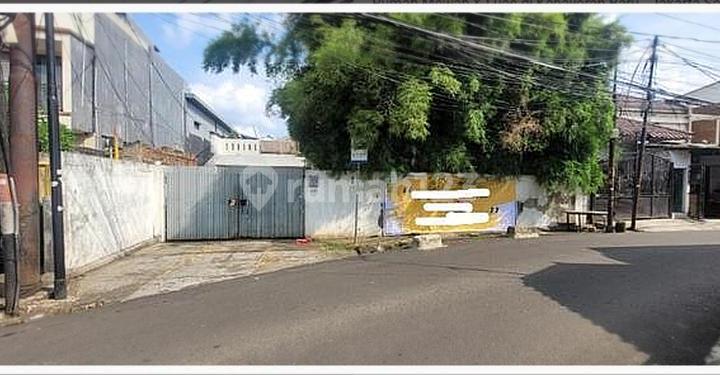 House for sale on Jalan H Jian, Kebayoran Baru