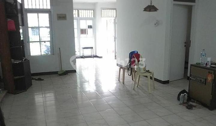 Ready-to-Occupy House in a Complex in Cinere, Quiet Environment. 2