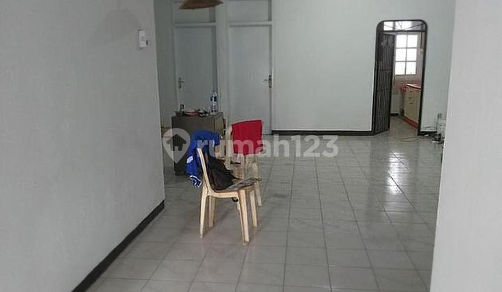Ready-to-Occupy House in a Complex in Cinere, Quiet Environment.