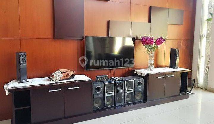 Setramurni rumah minimalis lux artistik furnished terawat 1