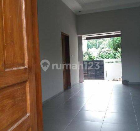 3 Bedrooms Rumah Ragunan, Jakarta Selatan, DKI Jakarta 1