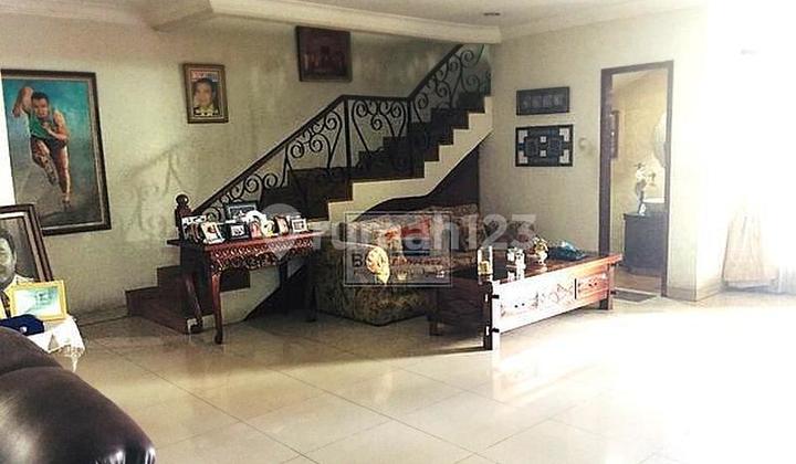Cepat Rumah di Kemang Raya, Komersil Area. Cocok utk Resto &amp; Kantor