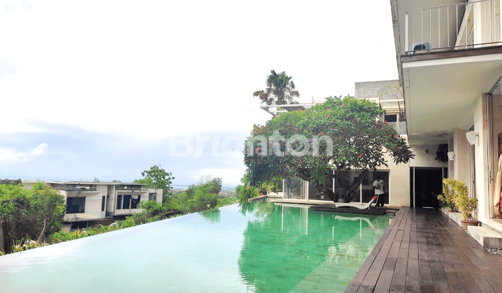 Super luxurious modern full view villa in Ungasan 1