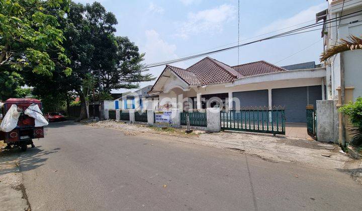 Rumah tanahnya luas, Strategis cocok utk usaha dan hunian di Baranangsiang 1