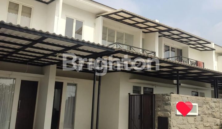 rumah 2 lantai di De Casa Resident Lakarsantri Surabaya 2