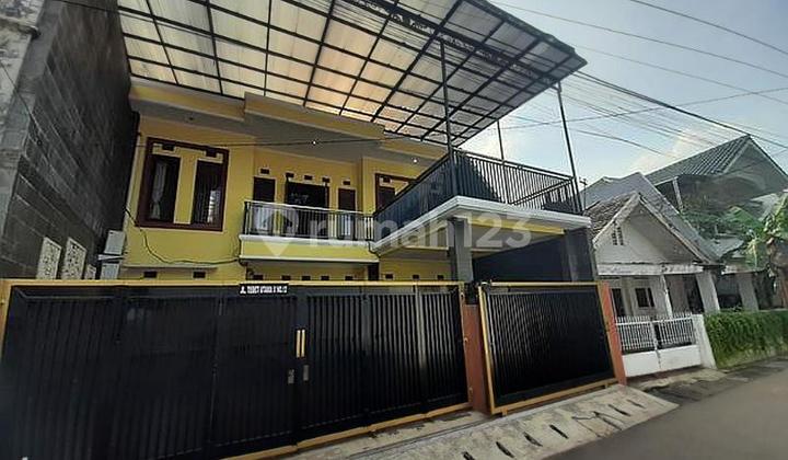 Rumah Tebet 1 Menit ke Stasiun Tebet (Cocok Untuk Kantor / Mess) Rumah Tebet 1 Menit ke Stasiun Tebet (Cocok Untuk Kantor / Mess)