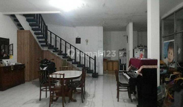 Rumah Besar 2 Kav. Di Taman Kedoya Baru-Jakbar 2