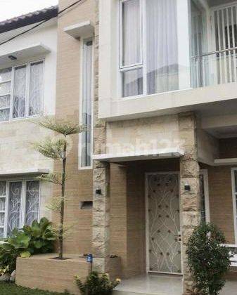 Di rumah second 2 lantai dalam cluster kalibata Pancoran Jakarta Selatan. 1