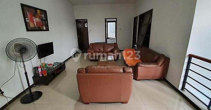 Rumah siap huni di Cinere