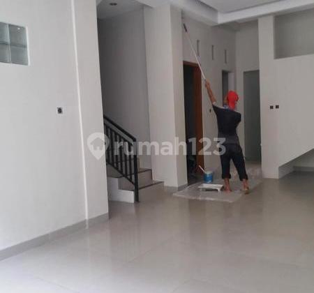 3 Bedrooms Rumah Pejaten, Jakarta Selatan, DKI Jakarta 2