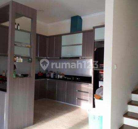 Dijual Rumah Hoek Sunrise Garden 2