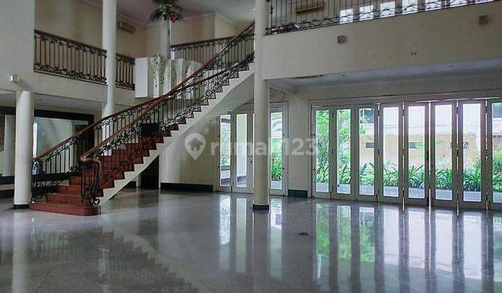 Rumah Prime Location, SHM di Menteng, Jalan Teuku Umar Dijual  2