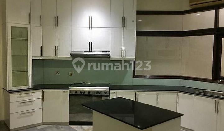 Dijual Rumah Bagus, Tenang, Strategis SHM Cluster Anggur Barat 2