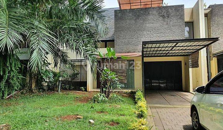 Rumah Sewa Besar Mewah Nuansa Hijau Yg Rindang di The Green Bsd 1