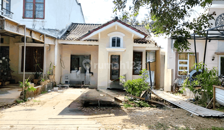 RUMAH MINIMALIST DI TAMAN LOSARI 2000 TANJUNG BUNGA 1