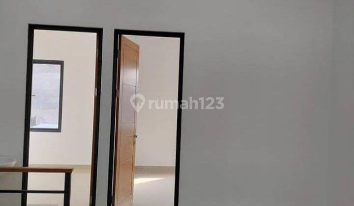 RUMAH BARU 2LT KLAMPIS SEMOLO TENGAH SURABAYA TIMUR 2