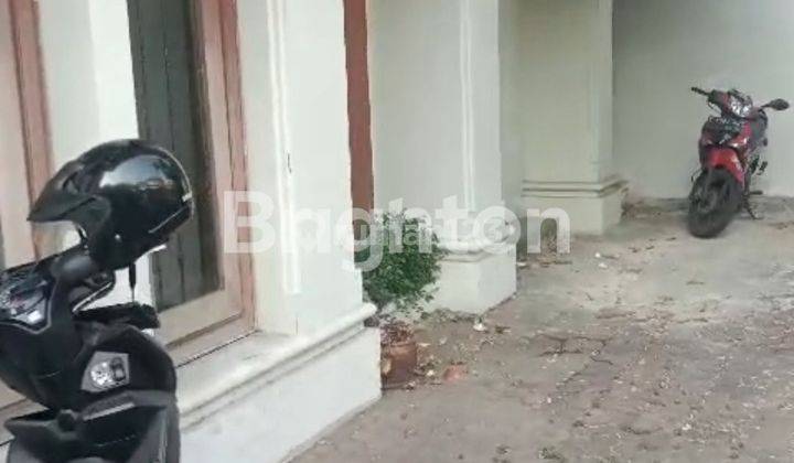 Rumah Bentuk Persegi Siap Huni di Salemba Jakarta Pusat 1