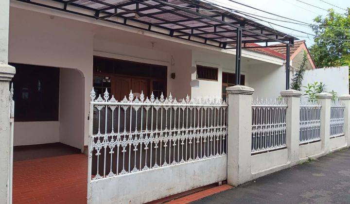 Rumah Nyaman dan Strategis Di Tebet Jakarta Selatan 1