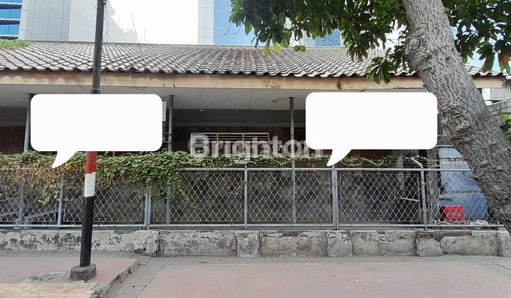 RUMAH GUNUNG SAHARI RAYA JAKARTA PUSAT BANGUNAN LAMA HITUNG TANAH DEPAN JALAN BESAR 1