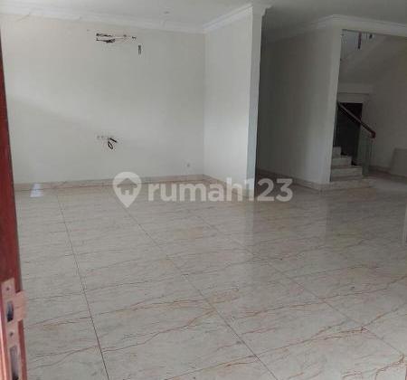 Dijual Rumah Hoek Pantai Mutiara