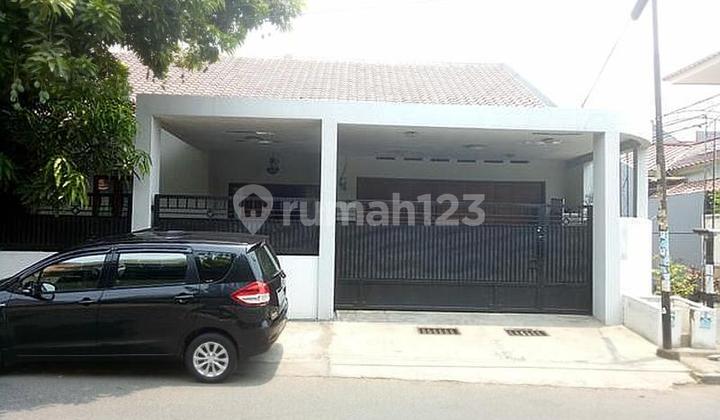 Rumah di taman asri blok D 5 pinggir jalan Rumah di taman asri blok D 5 pinggir jalan