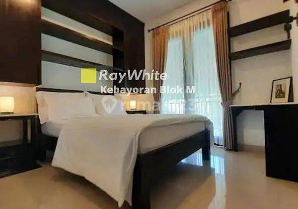 3 Bedrooms Rumah  fully furnished  dengan fasilitas premium  dan kolam renang di Jakarta Selatan, jarang ada  2