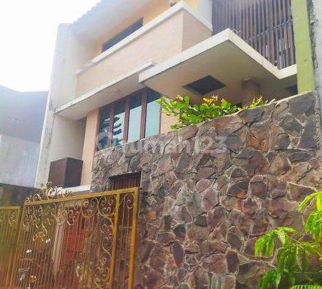 Dijual Rumah Bangunan 3 Lantai Minimalis Daerah Jagakarsa 1