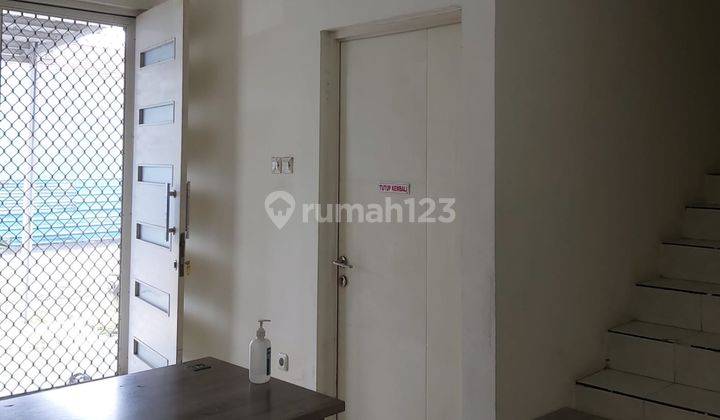 RUMAH EVERGREEN DE PARC GUNUNG ANYAR LEBAR 8X12 BANGUNAN 2 LANTAI HADAP TIMUR 2