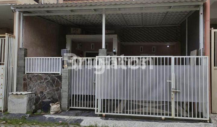 Minimalist house ready to occupy in Royal Paka Gununganyar.