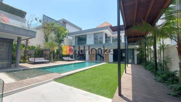 New Villa For Sale In Ungasan Area Close to GWK Cultural Park & Uluwatu Area 1