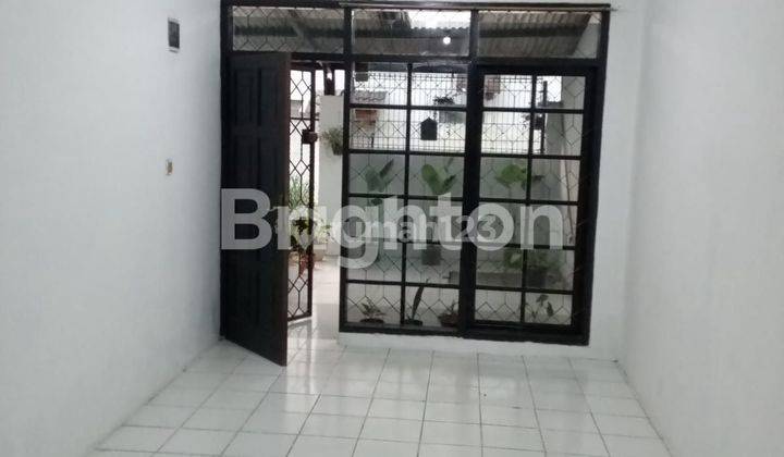 RUMAH ASRI Baru Renovasi di Taman Rahayu 2