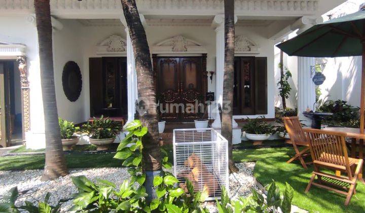 Rumah Mewah Strategis Ada Swimming Pool Gondangdia Menteng 2