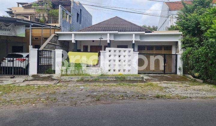 RUMAH MODERN SEDERHANA DEKAT FOCUS INDEPENDENT SCHOOL MANAHAN 1