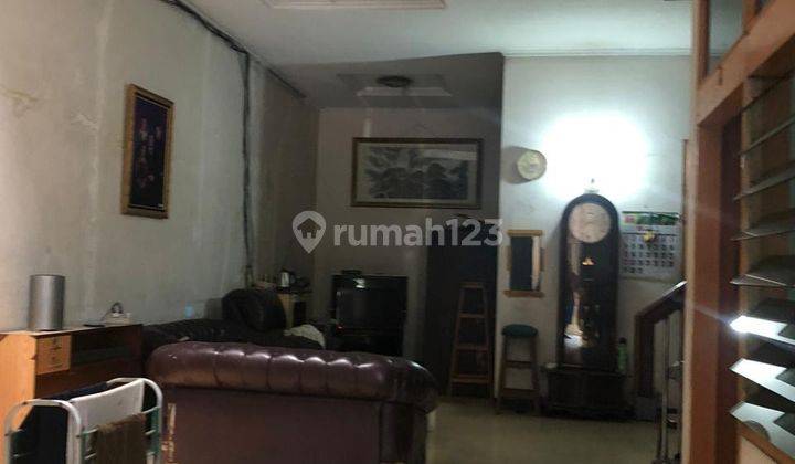 Rumah Hitung Tanah Pinggir Jalan Di Jatinegara 2