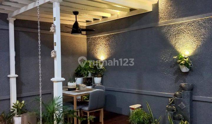 Di  Rumah 2 Lantai Di Taman Pulo Indah Penggilingan Cakung 2