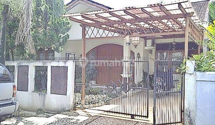 Rumah Cantik Asri di Aria Putra Tangerang Selatan 2