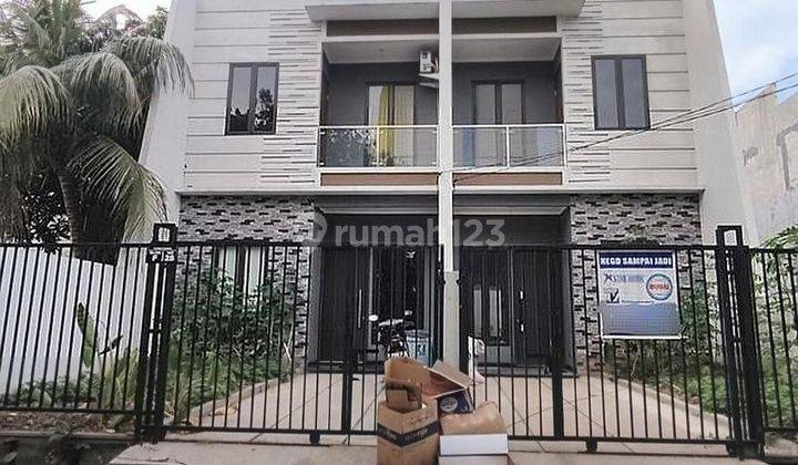 Dijual Rumah Taman Cosmos Kedoya Jakarta Barat 1