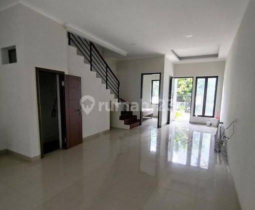 Dijual Rumah Taman Cosmos Kedoya Jakarta Barat 2