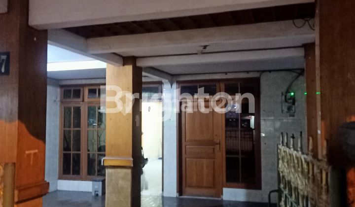 HUNIAN 2 LANTAI, LETAK STRATEGIS DI TEPI JALAN RAYA DI KOTA DEPOK 2