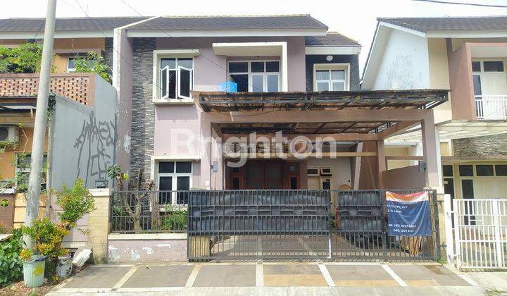 RUMAH CANTIK NYAMAN TERAWAT SIAP HUNI COCOK UNTUK KELUARGA BESAR 1