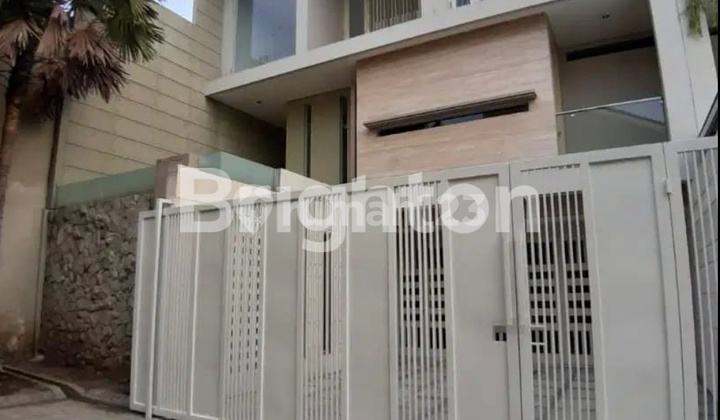 Manyar Kertoarjo House