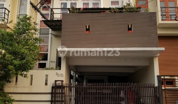 Rumah 2 Lt Daan Mogot Arcadia Batu Ceper (pinggir Jln Daan Mogot)